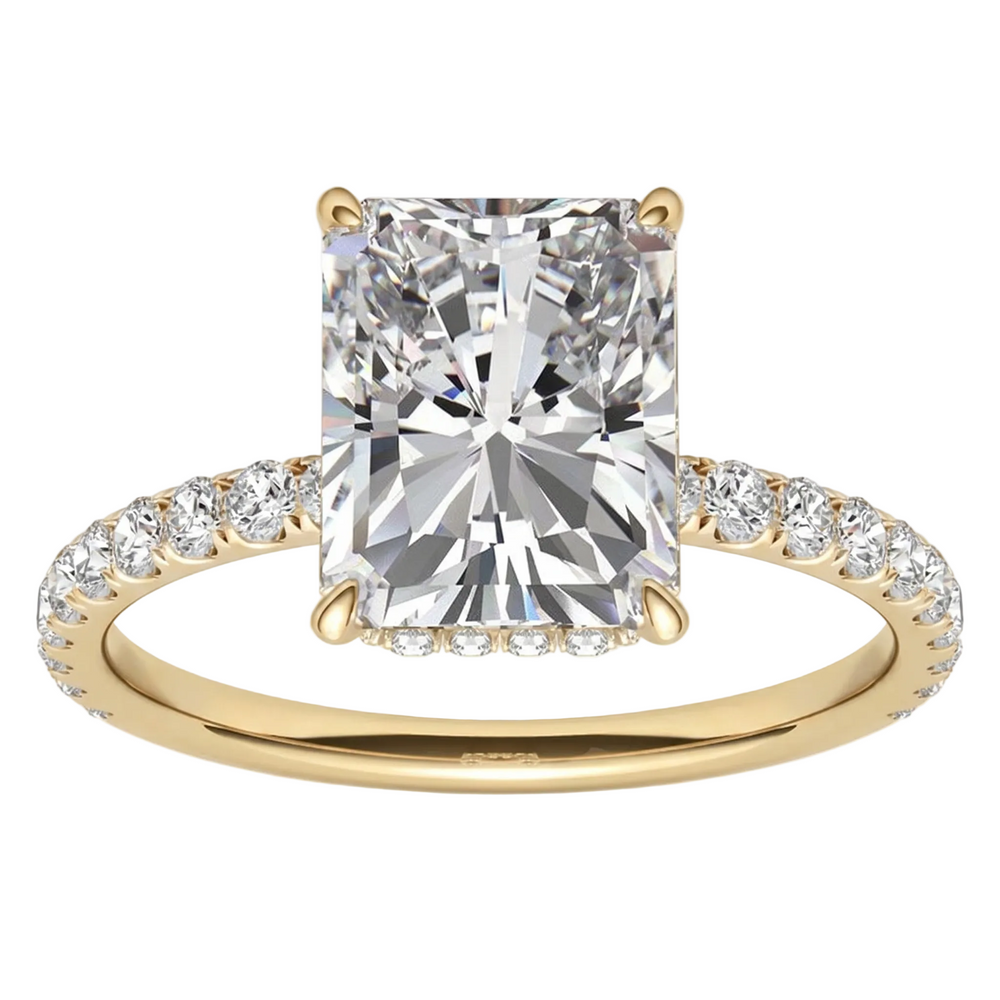 טבעת Valeria - חיתוך מלבן 4 קראט עם שיבוץ בצדדים