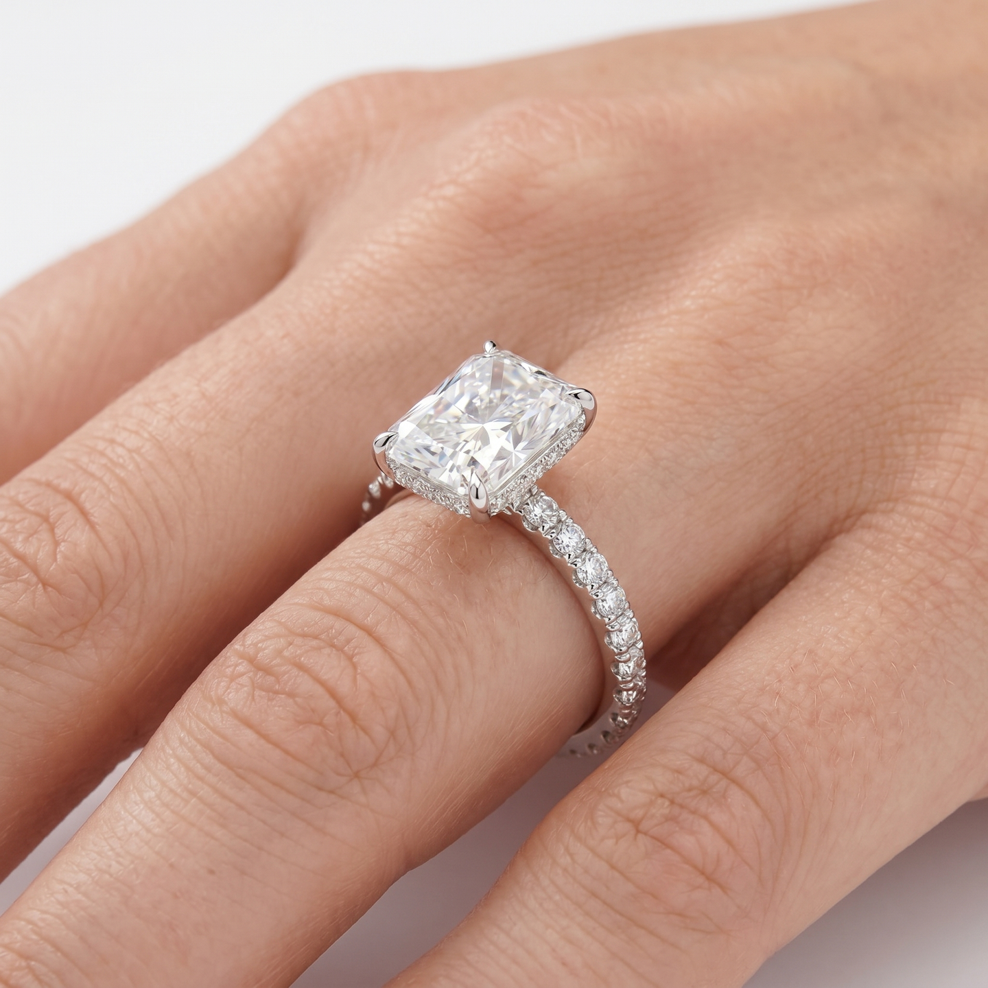 Valeria Radiant Ring - White Gold