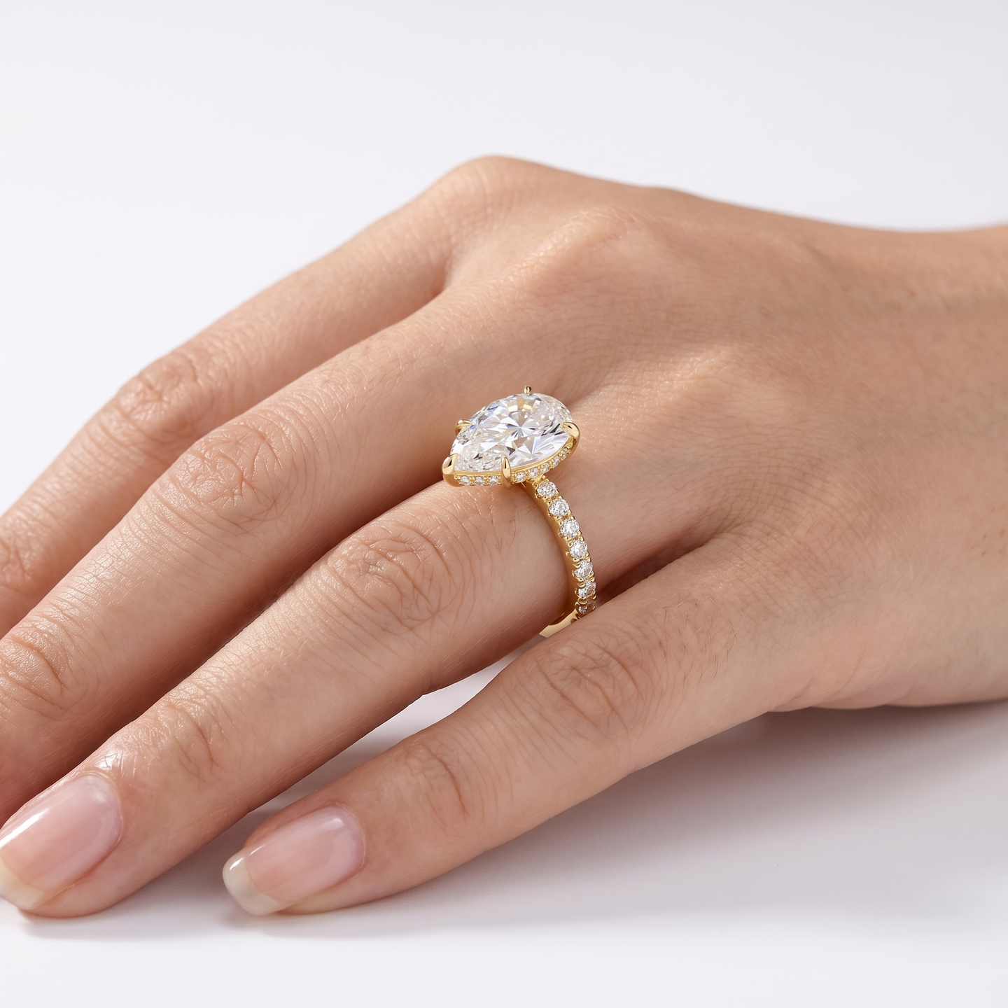 Vivian Pear Ring - Gold