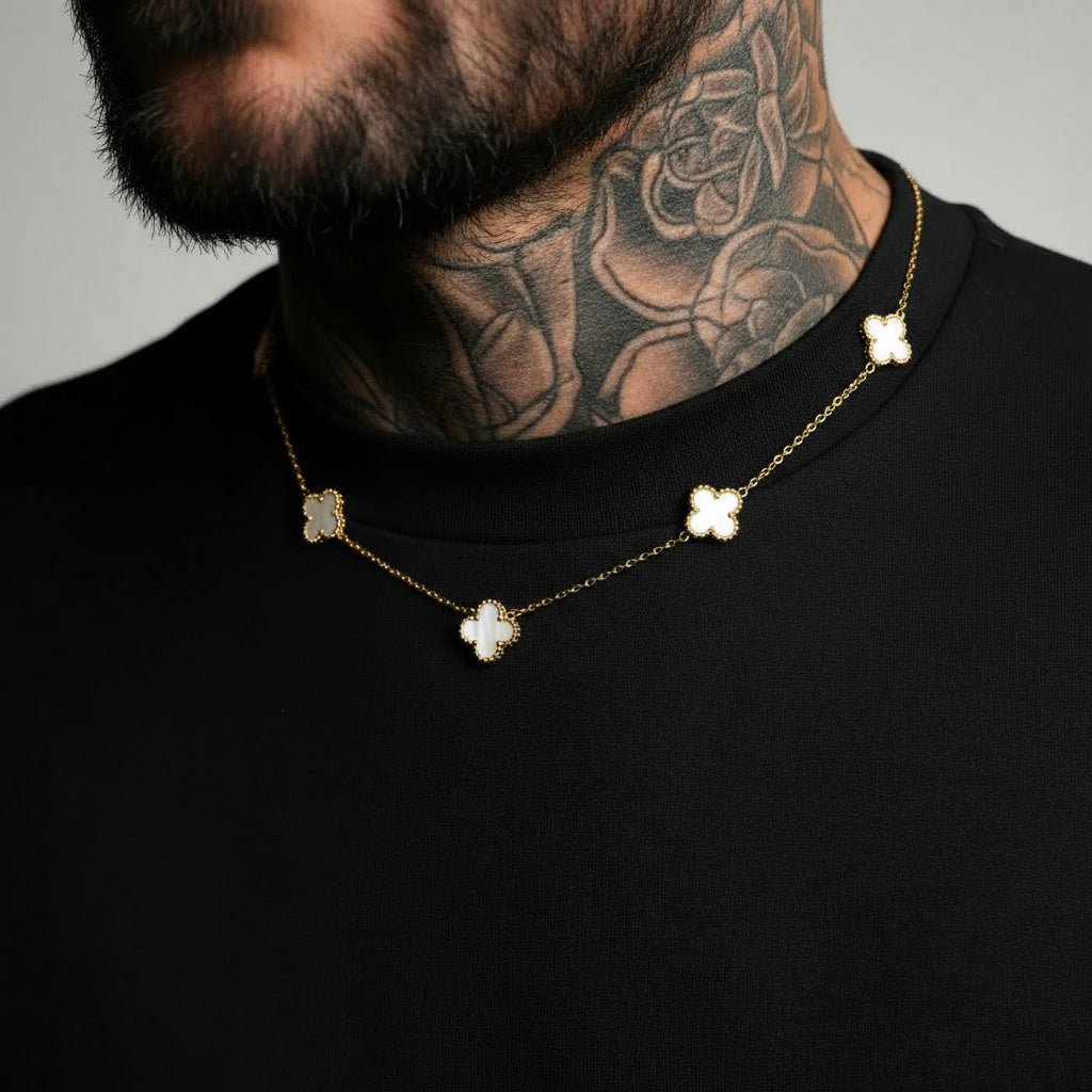 Clover Necklace Gold – White Pearl