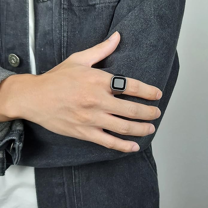 Leon Ring – Full Onyx Black
