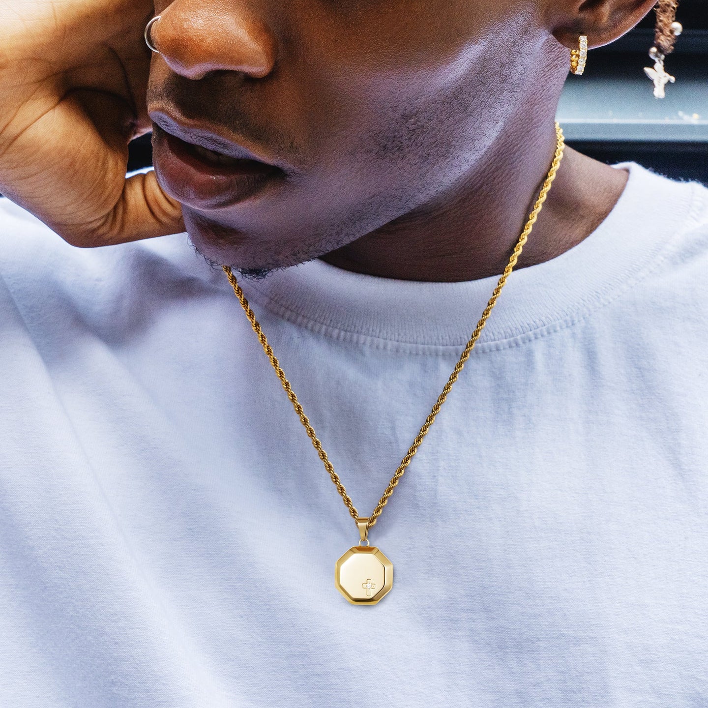 FAITH NECKLACE GOLD