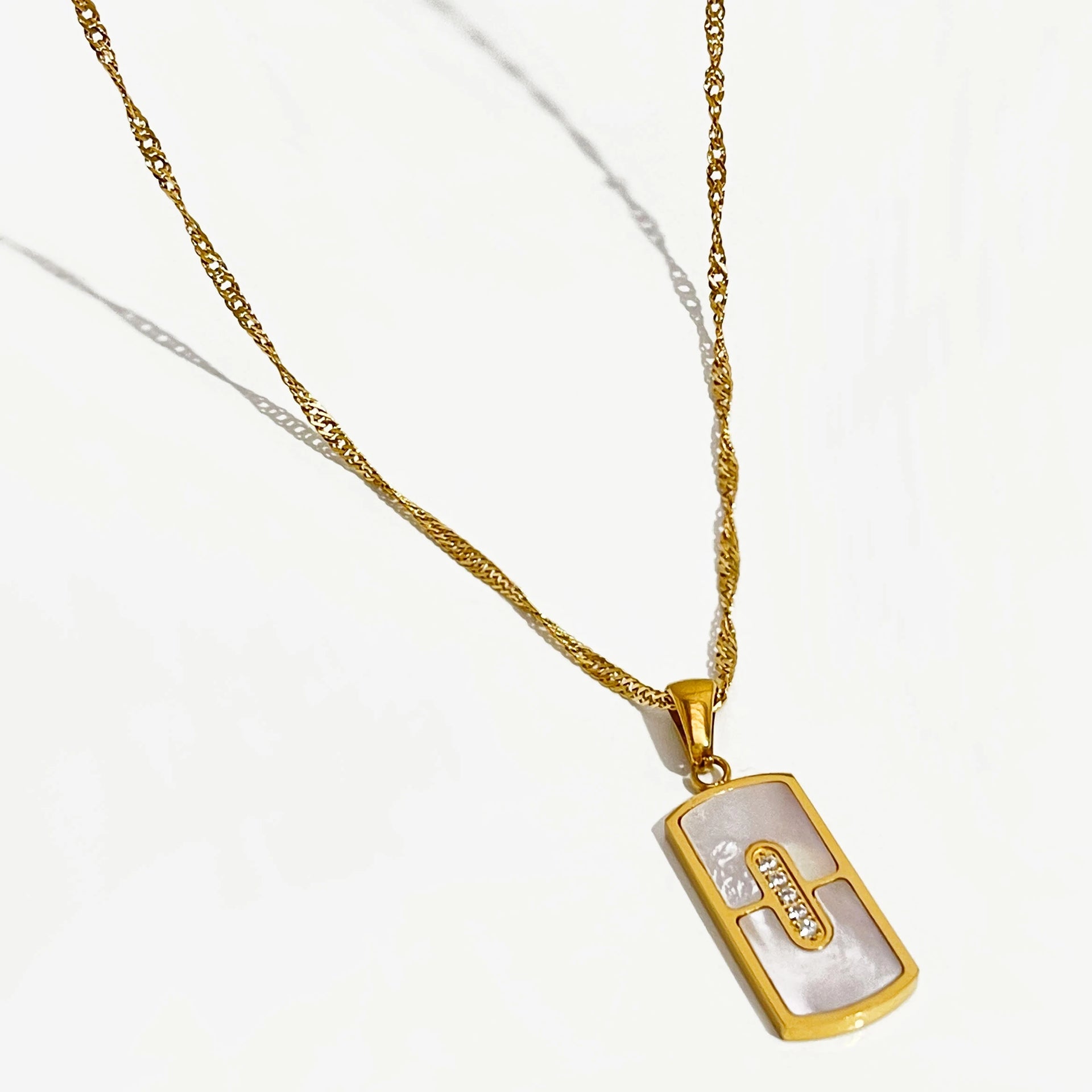 Luna Pendant