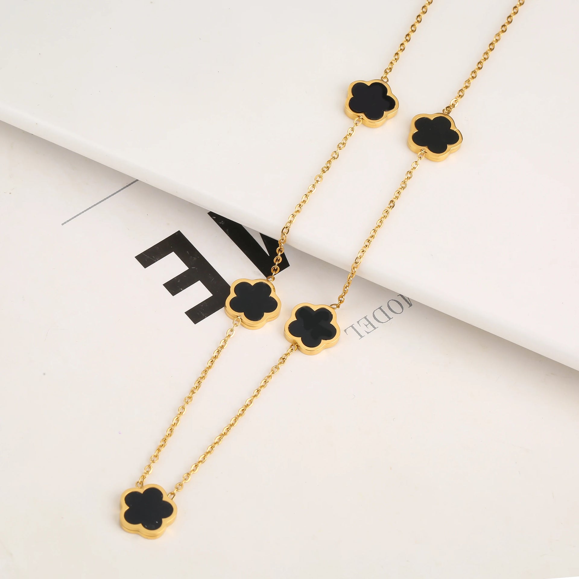 FLÔR №5 NECKLACE GOLD - OBSIDIAN BLACK