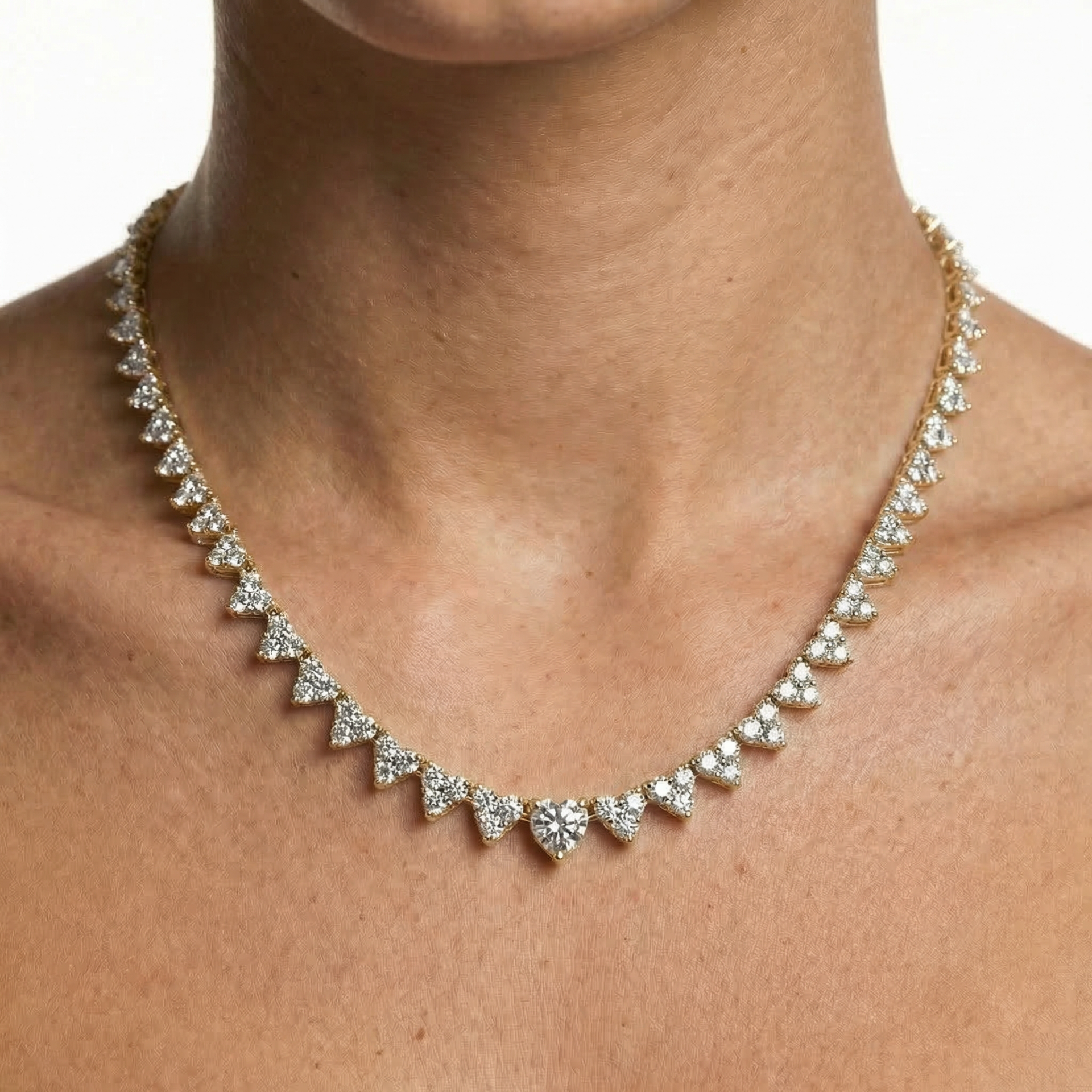 Aurélia Graduated Diamond Necklace – Gold