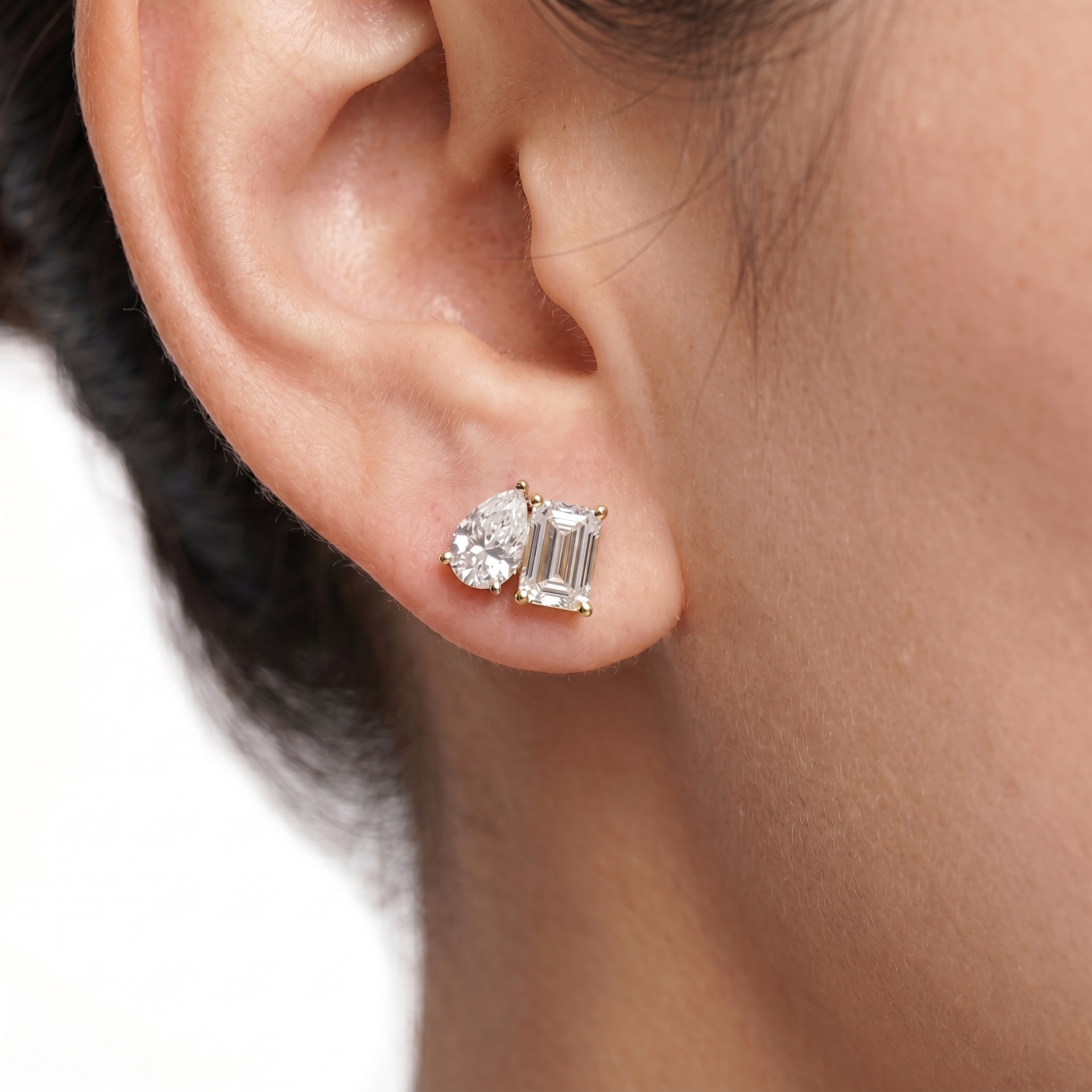 Noya Stud Earrings - Gold
