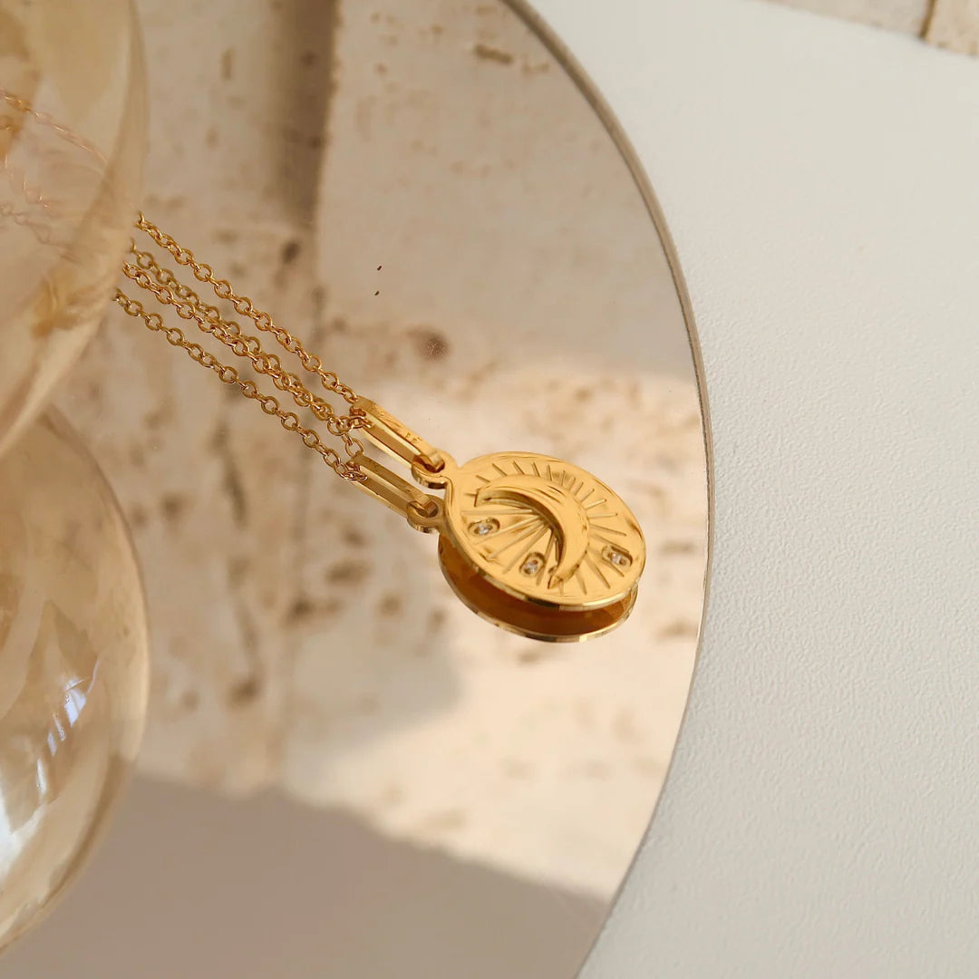 Moonray Pendant