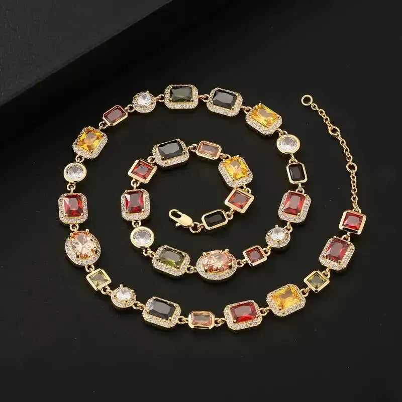 VIVARA NECKLACE