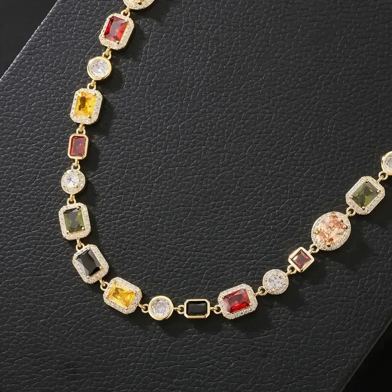 VIVARA NECKLACE